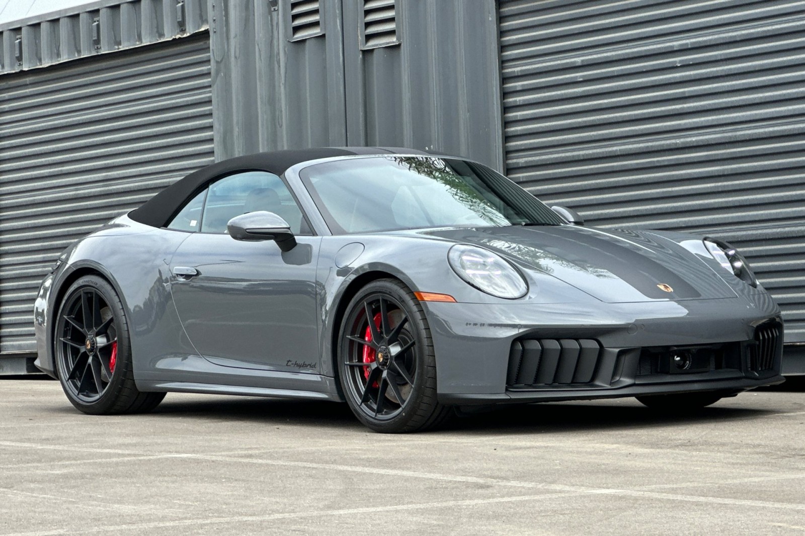 2026 Porsche 911 GTS photo 13