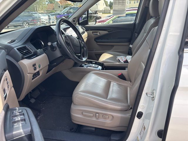 2016 Honda Pilot Touring photo 6