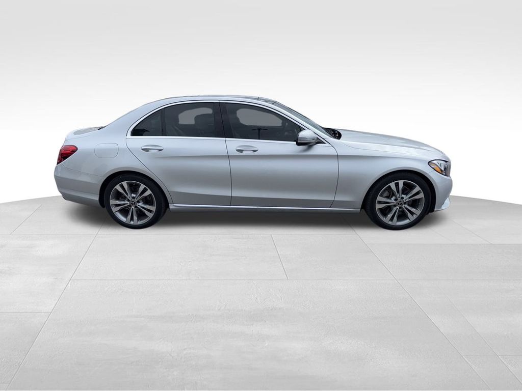 2018 Mercedes Benz C 300 photo 3