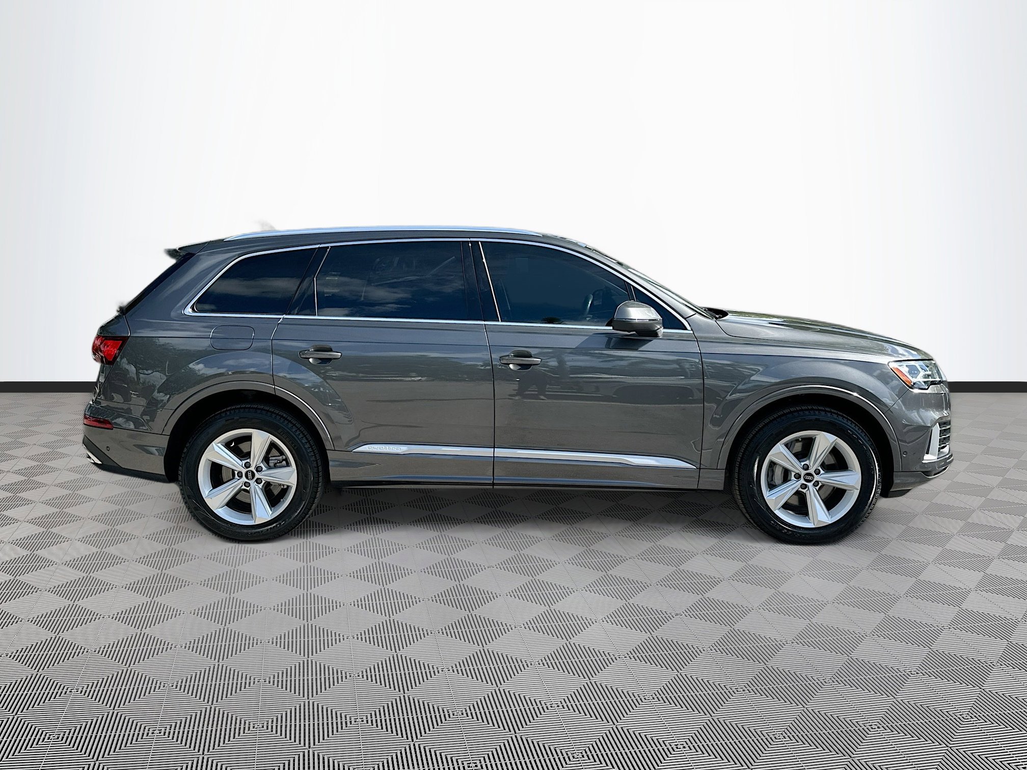 2023 Audi Q7 Premium photo 7