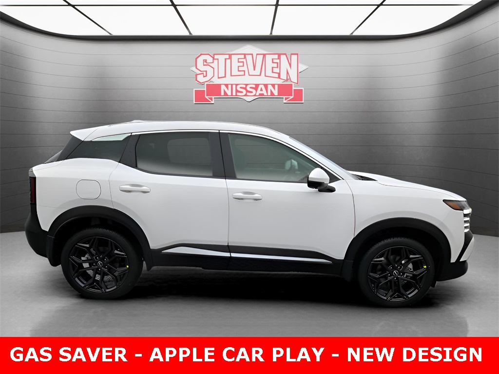 2025 Nissan Kicks SR photo 2