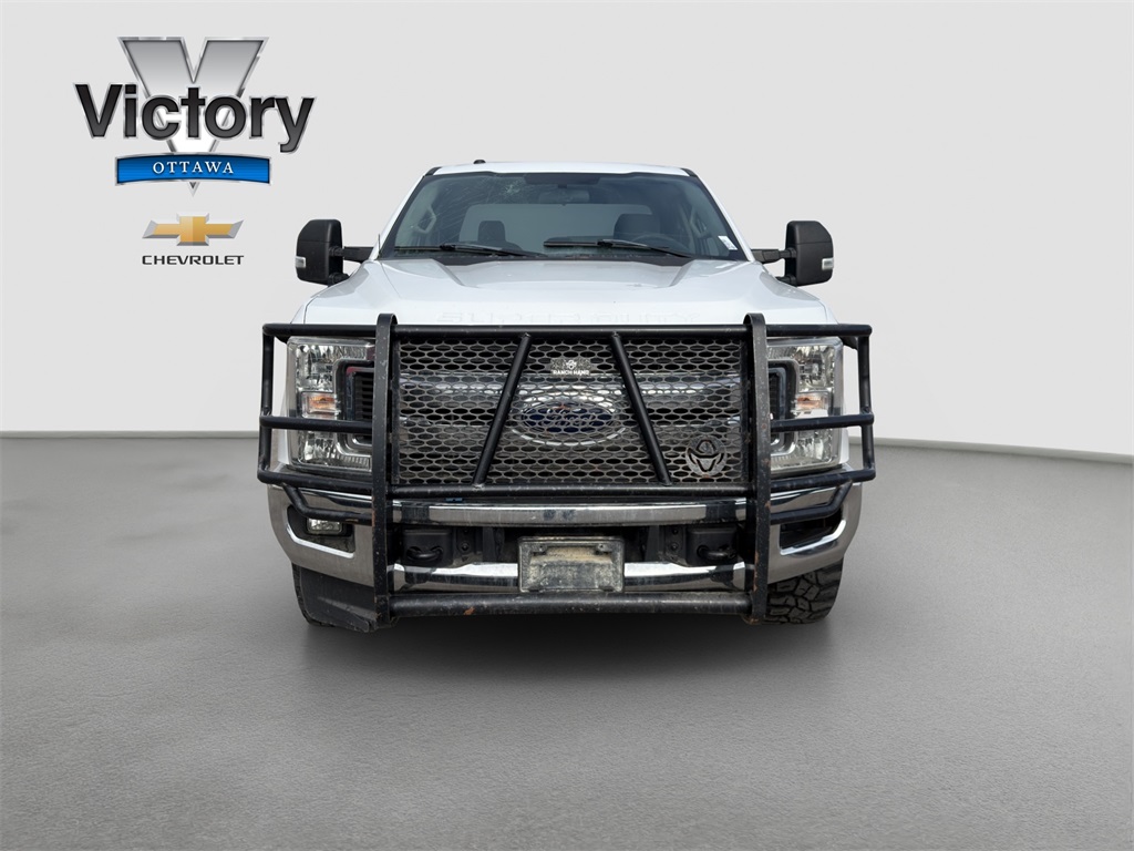 Used 2019 Ford F-250 Super Duty XLT with VIN 1FT7X2B68KEF22761 for sale in Kansas City