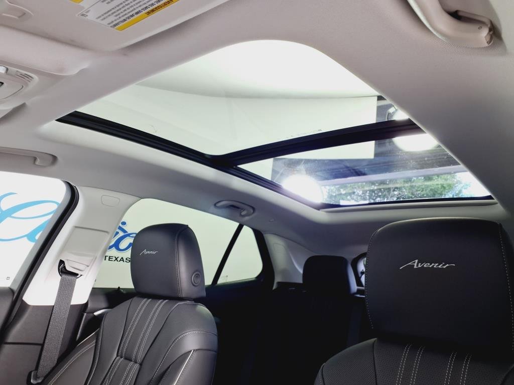 2025 Buick Envision Avenir photo 7
