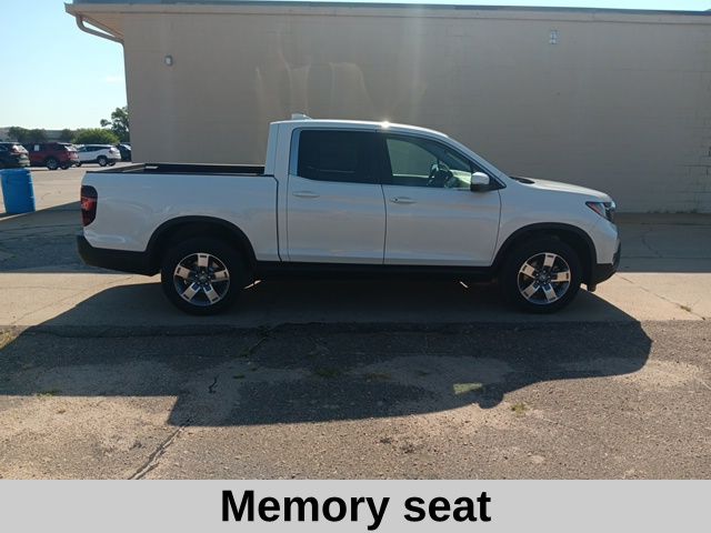 2025 Honda Ridgeline RTL photo 5