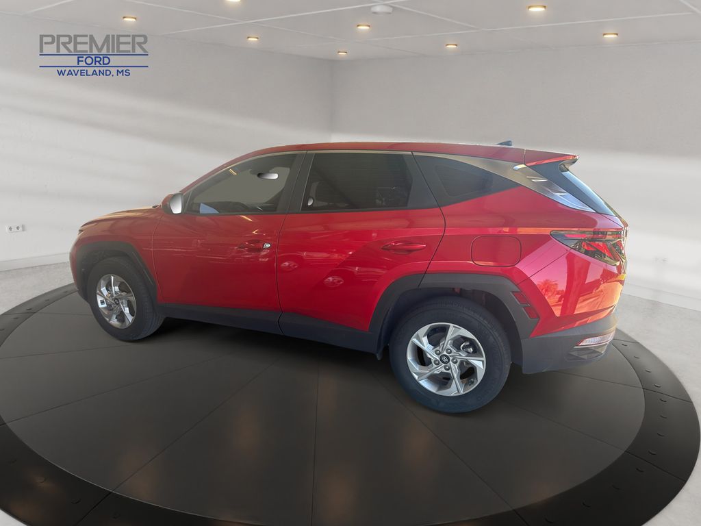 2023 Hyundai Tucson SE photo 3