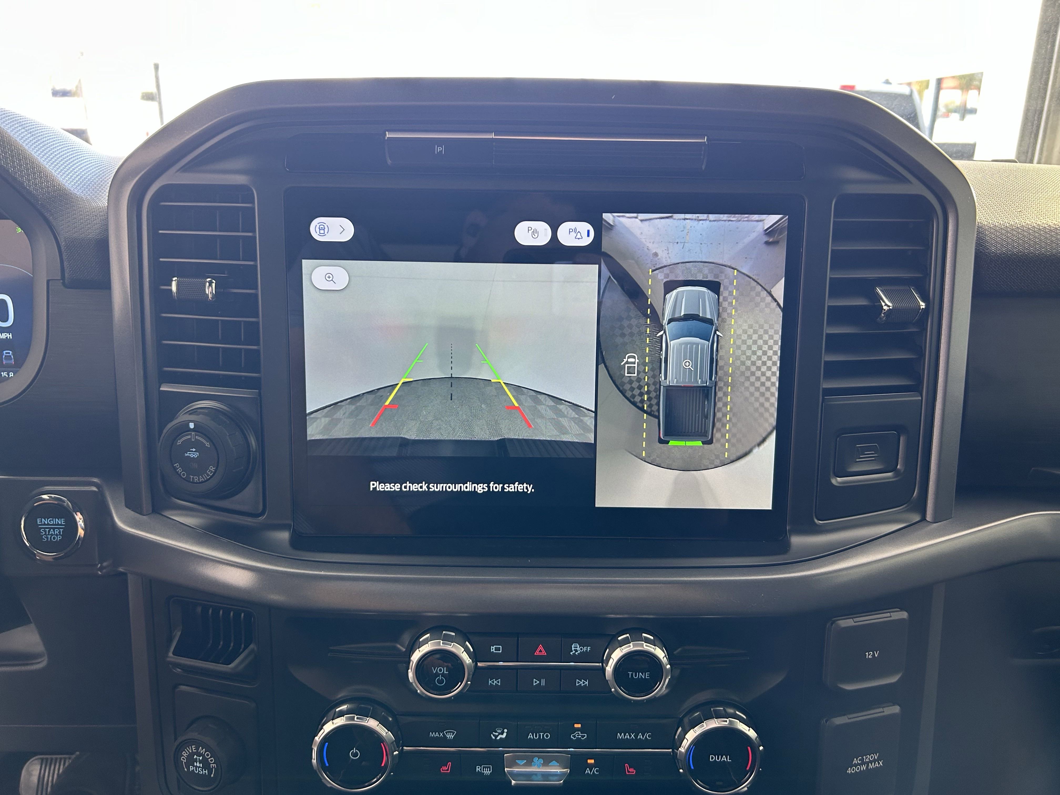 2025 Ford F-150 XLT photo 13
