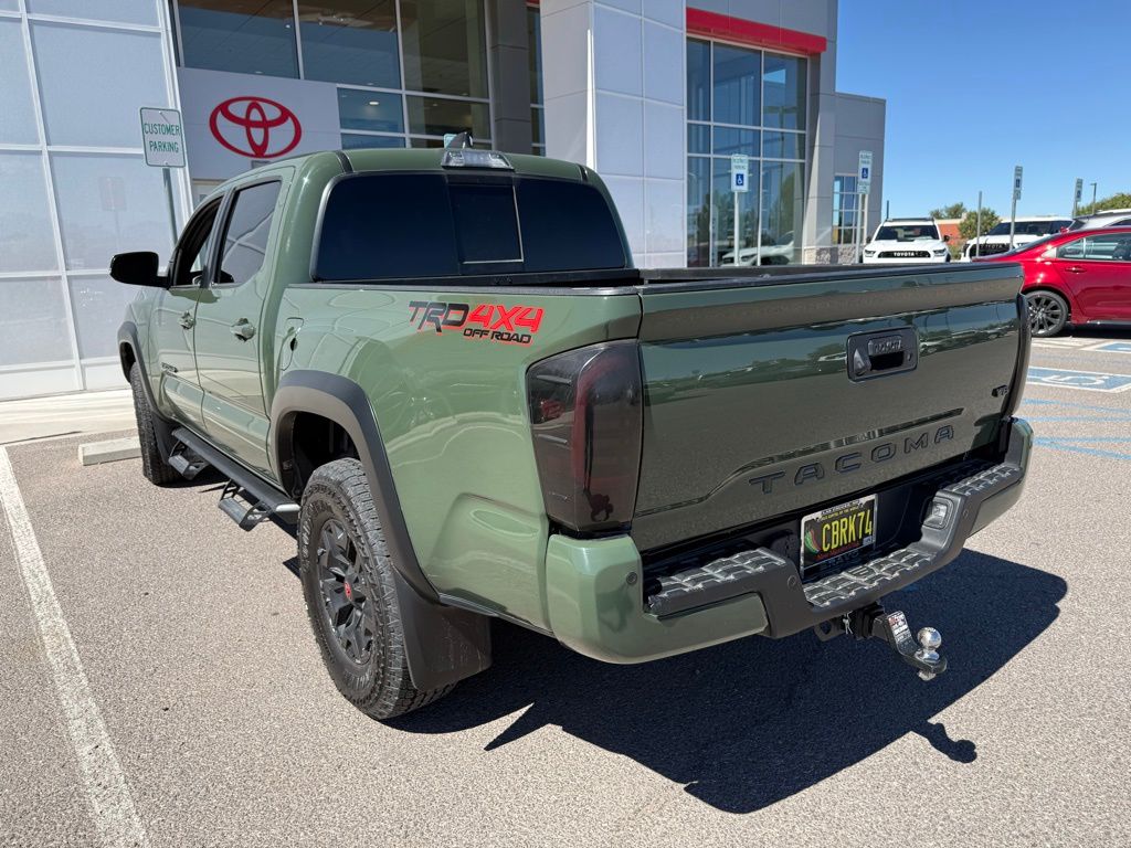 2022 Toyota Tacoma TRD Off-Road photo 4
