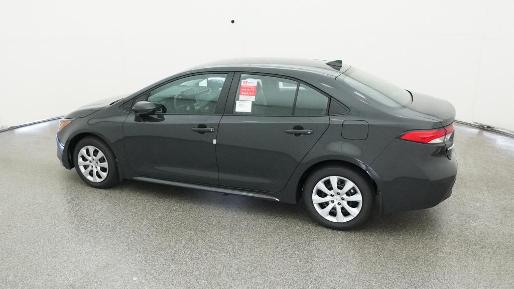 2025 Toyota Corolla LE photo 11