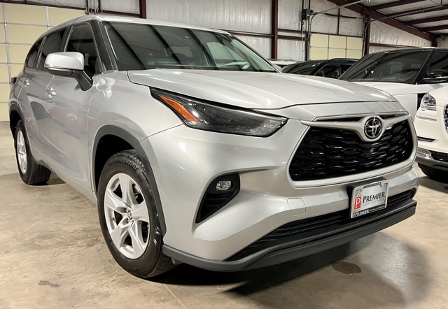 2024 Toyota Highlander LE