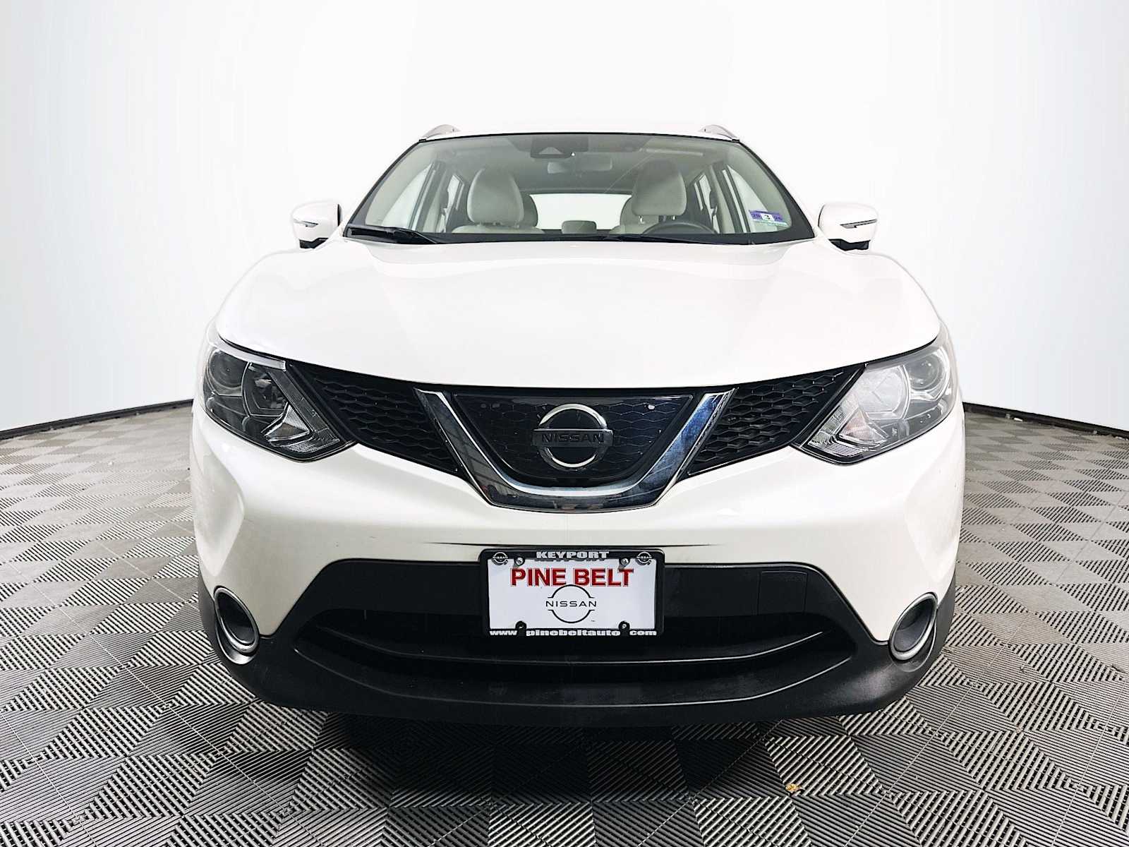 2019 Nissan Rogue Sport SV photo 2
