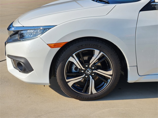 2017 Honda Civic Touring photo 8
