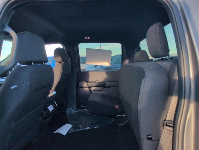 2025 Ford F-150 STX photo 9