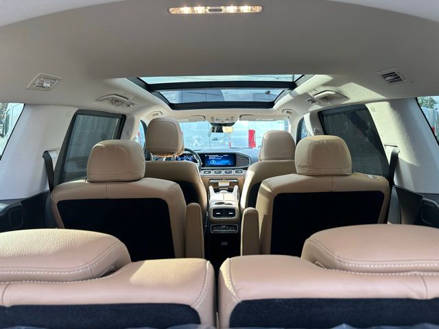 2026 Mercedes Benz GLS 580 4MATIC photo 29