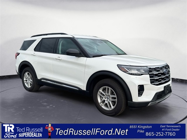 2025 Ford Explorer photo 3