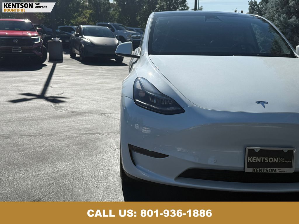 2022 Tesla Model Y Long Range photo 12