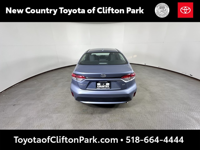 2022 Toyota Corolla LE photo 4