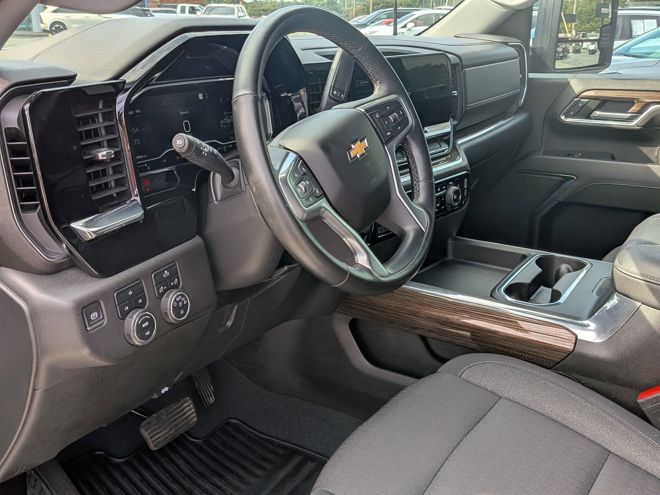 2024 Chevrolet Silverado 2500HD LT photo 15