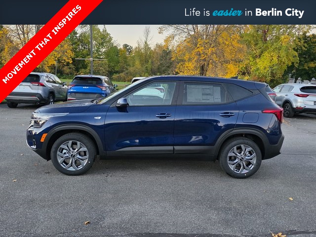 2026 Kia Seltos LX photo 2