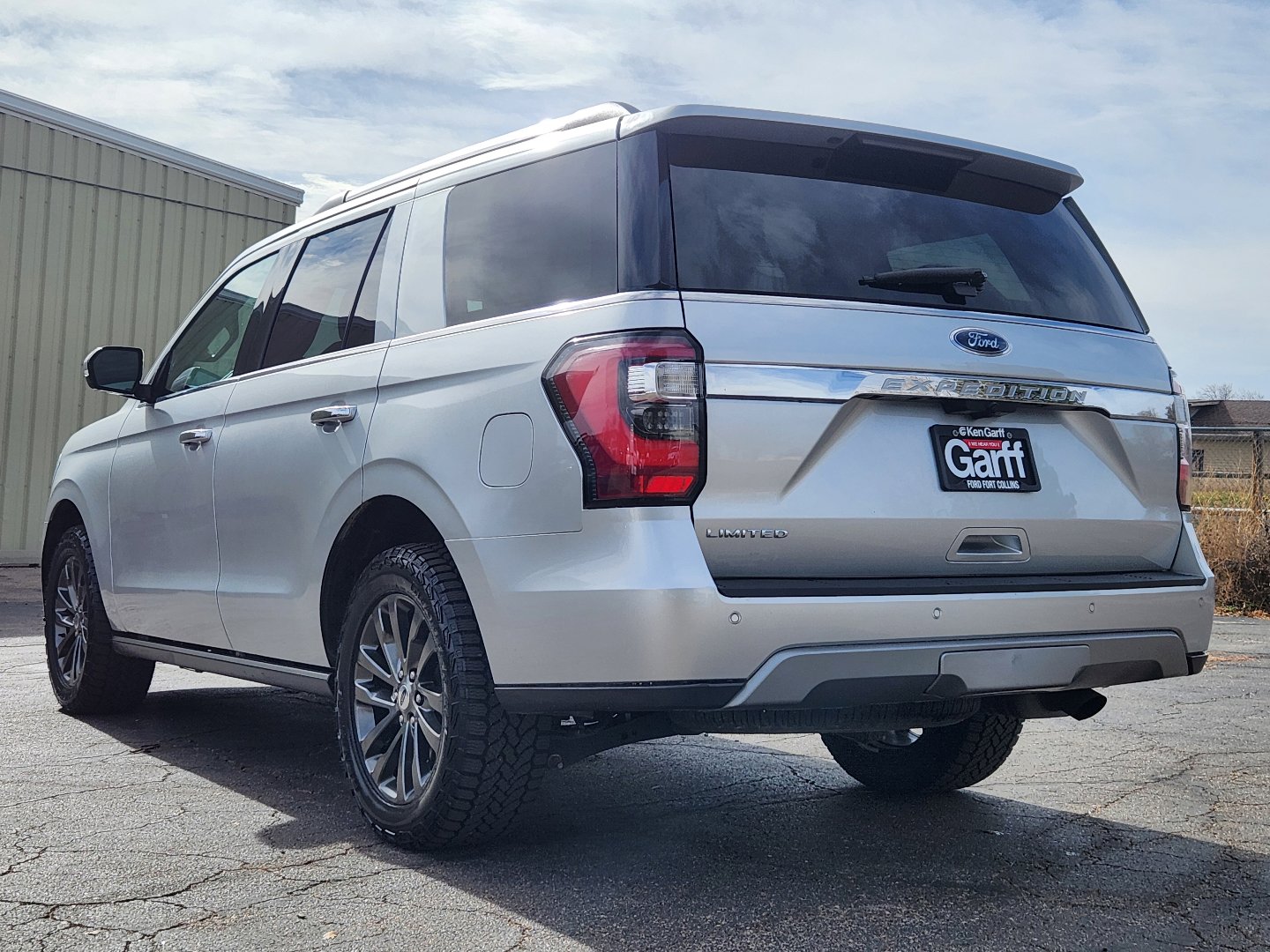 2019 Ford Expedition Limited photo 2