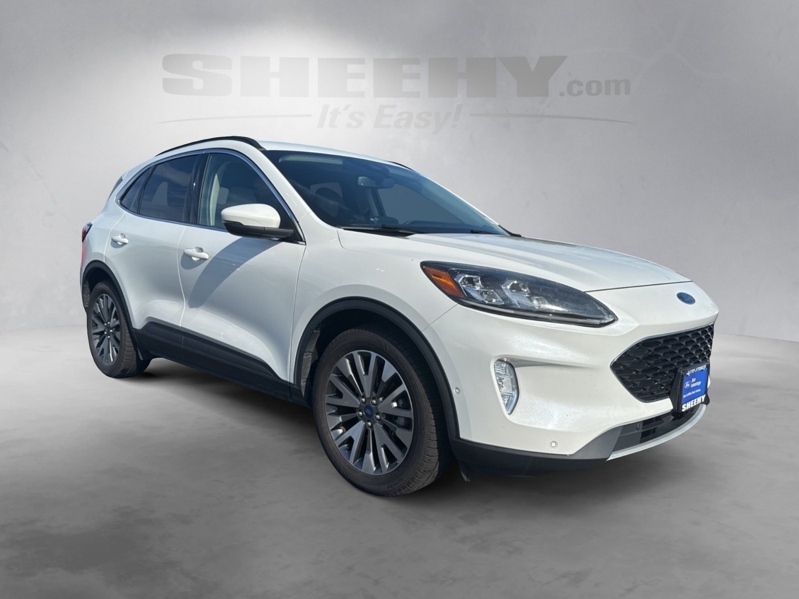 2020 Ford Escape Titanium Hybrid photo 14