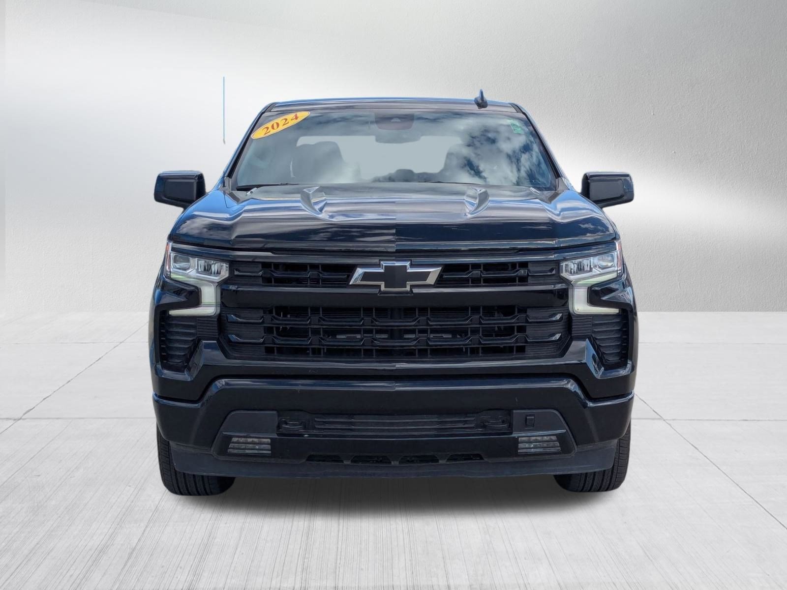 2024 Chevrolet Silverado 1500 RST photo 4