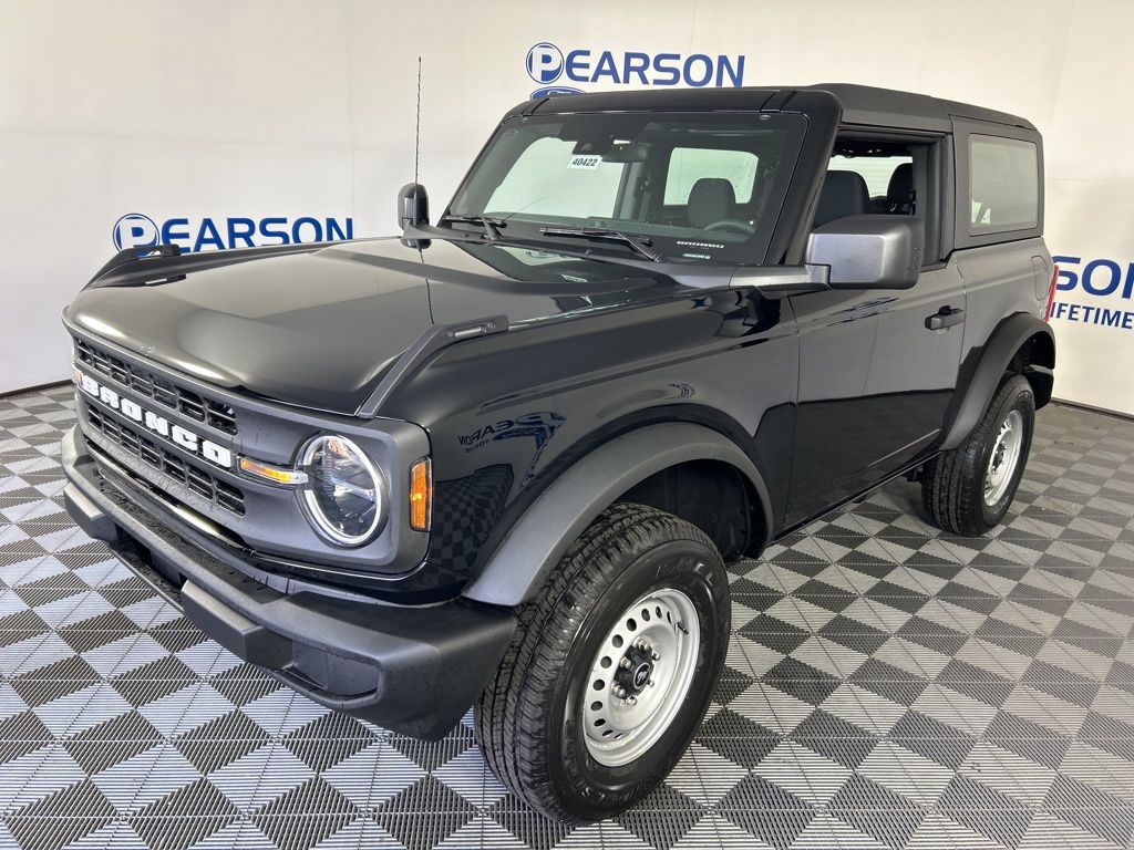 2025 Ford Bronco 2-Door Base's photo