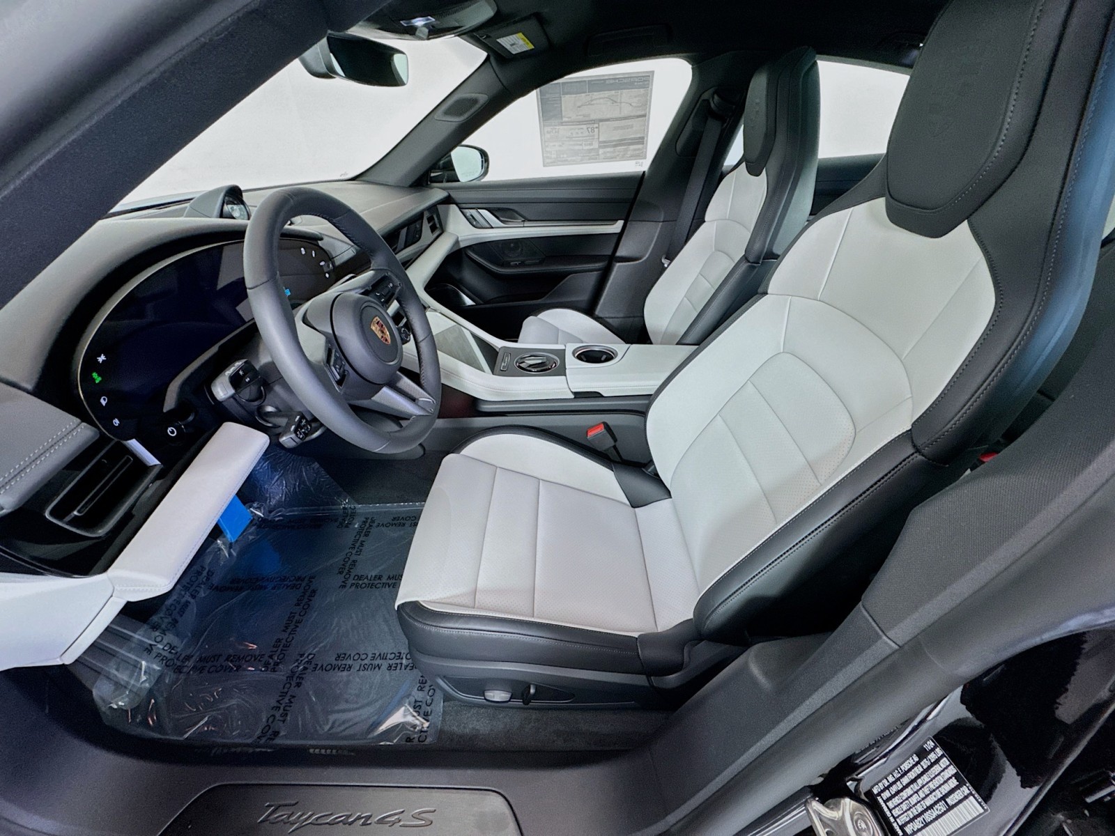 2025 Porsche Taycan 4S photo 5