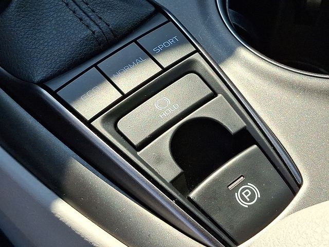 2023 Toyota Camry SE photo 21