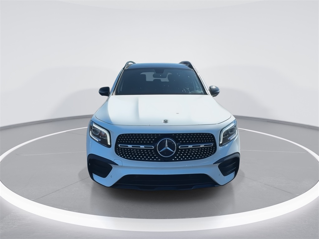 2023 Mercedes Benz GLB 250 4MATIC photo 2