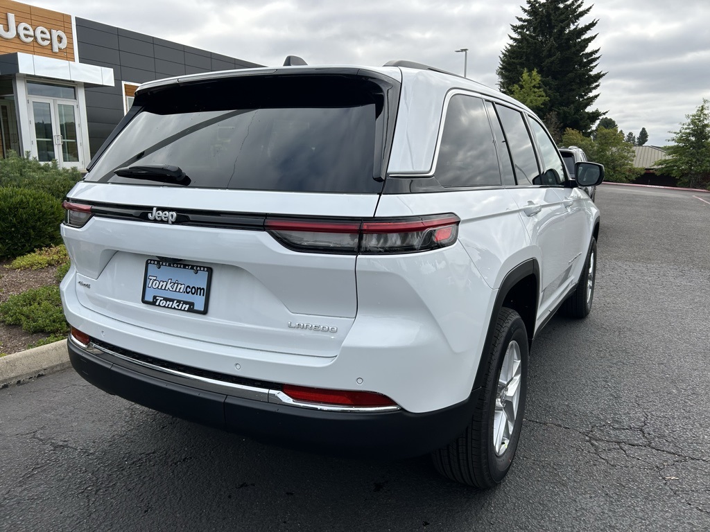 2025 Jeep Grand Cherokee Laredo X photo 5