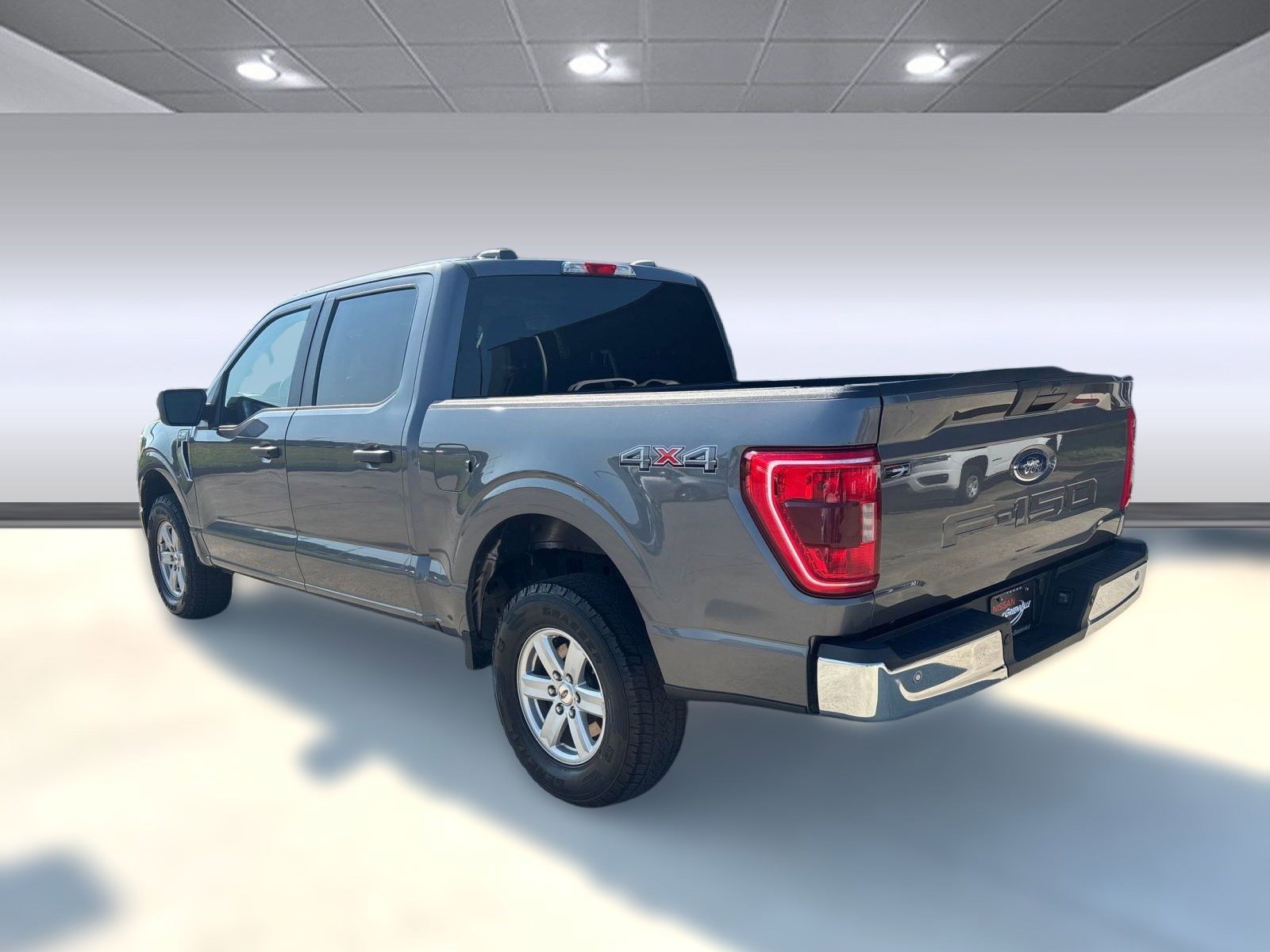 2022 Ford F-150 XLT photo 2