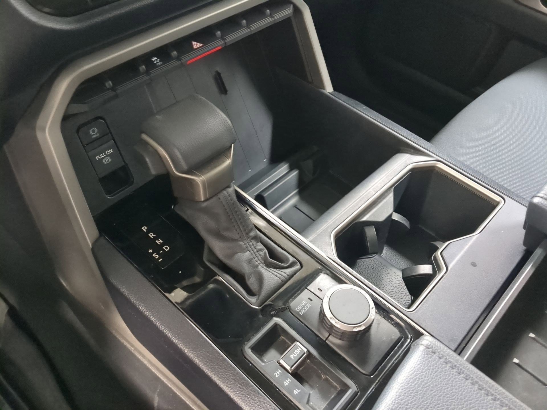 2023 Toyota Tundra SR5 photo 12