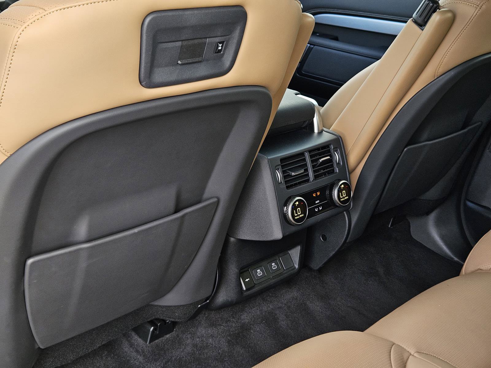 2025 Land Rover Discovery P360 Dynamic SE photo 33