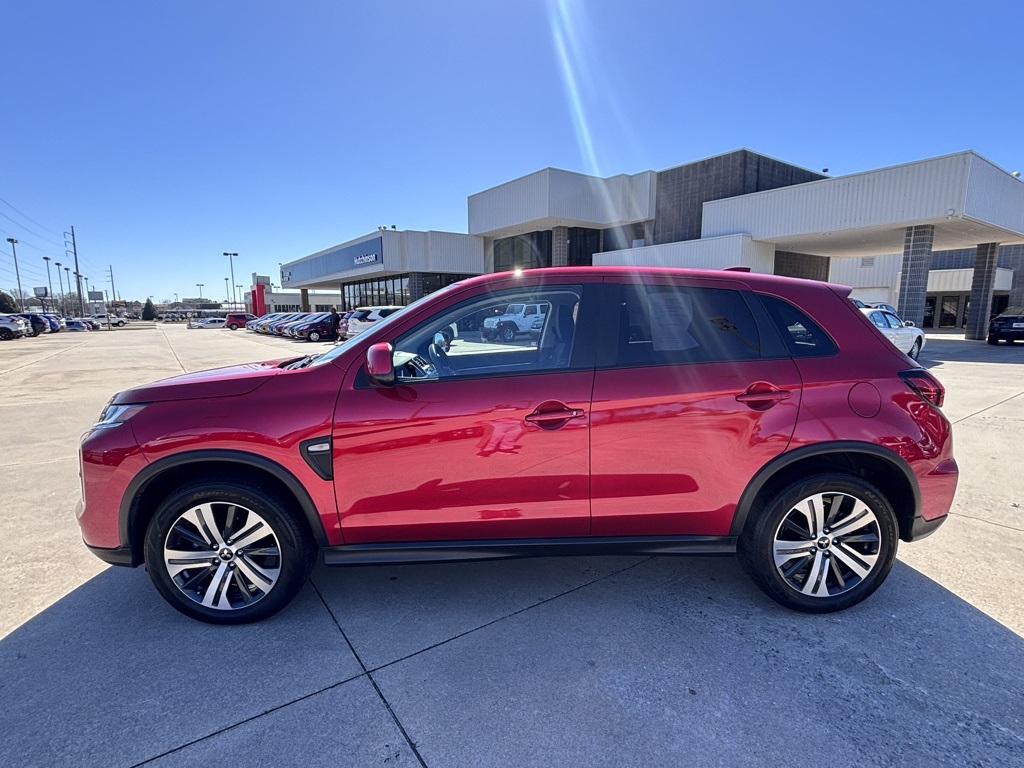 2024 Mitsubishi Outlander Sport ES photo 4