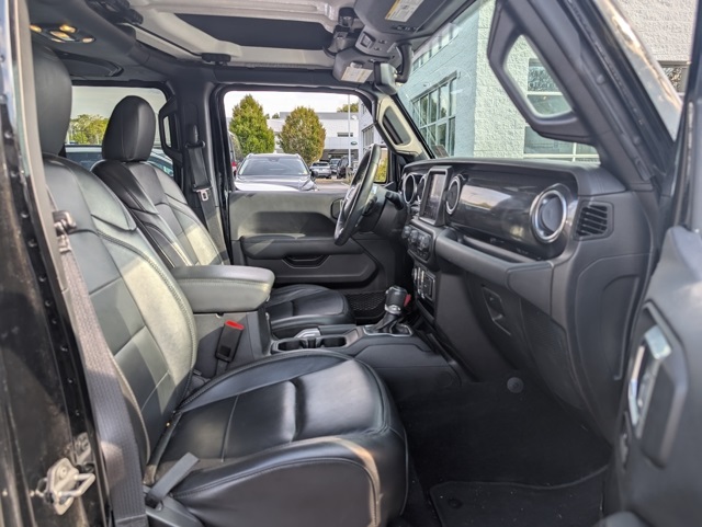2022 Jeep Wrangler Unlimited Sahara photo 30