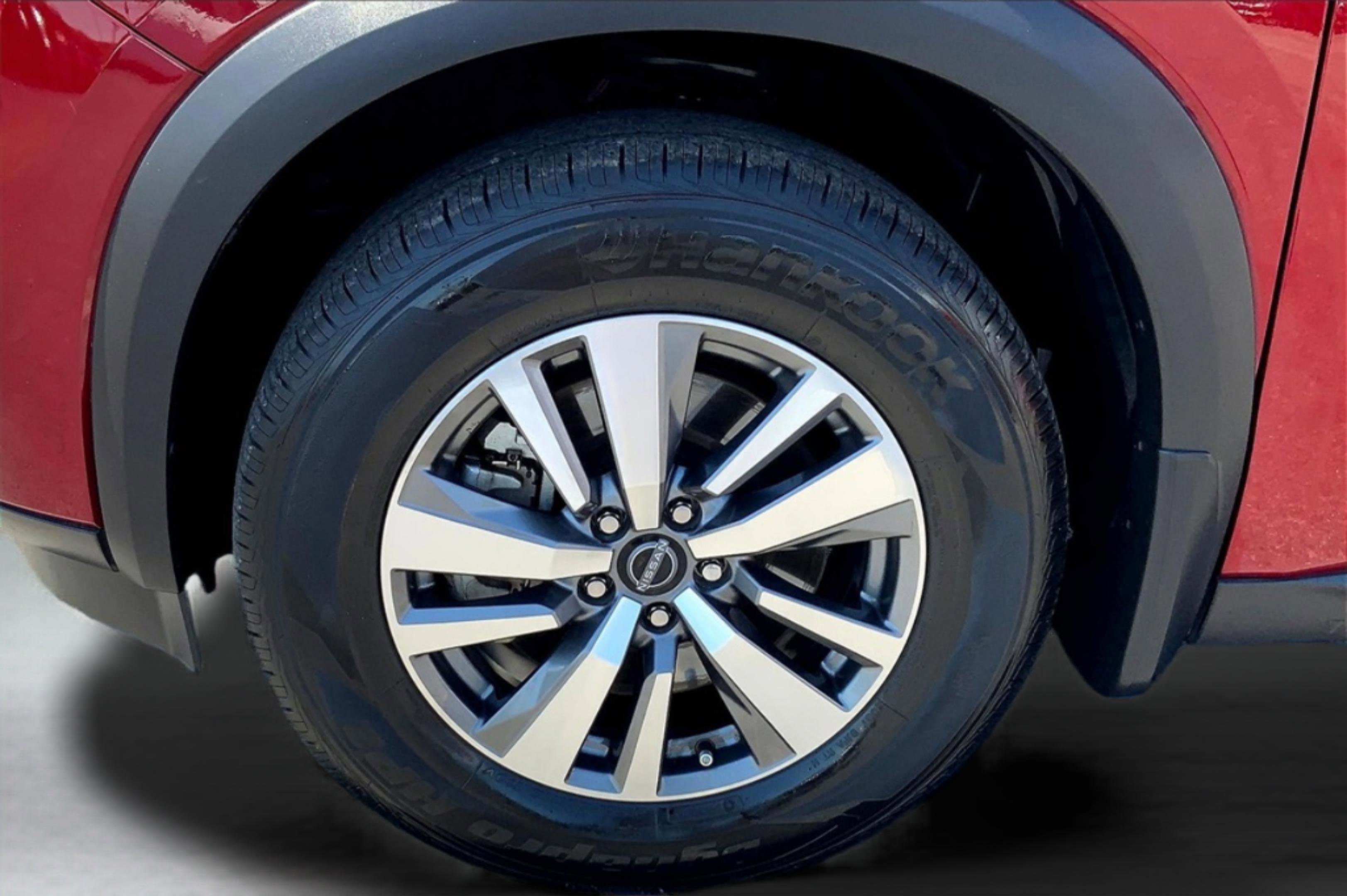 2023 Nissan Pathfinder SL photo 10