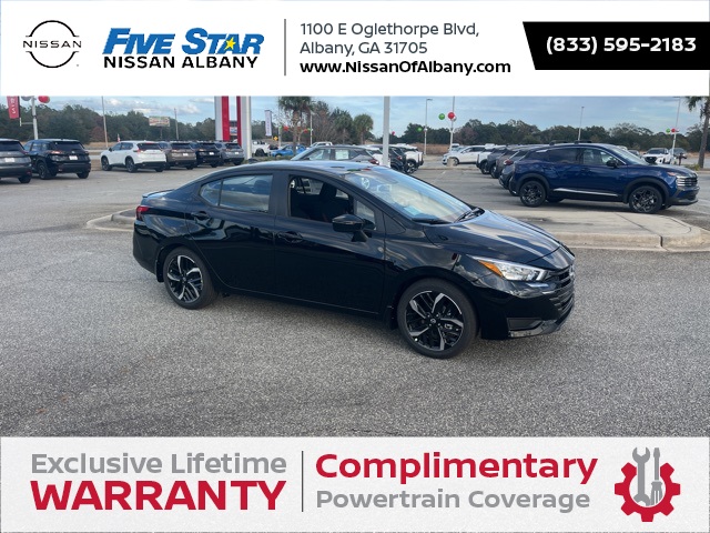 2025 Nissan Versa Sedan SR's photo