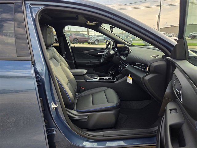 2025 Buick Envista ST photo 36