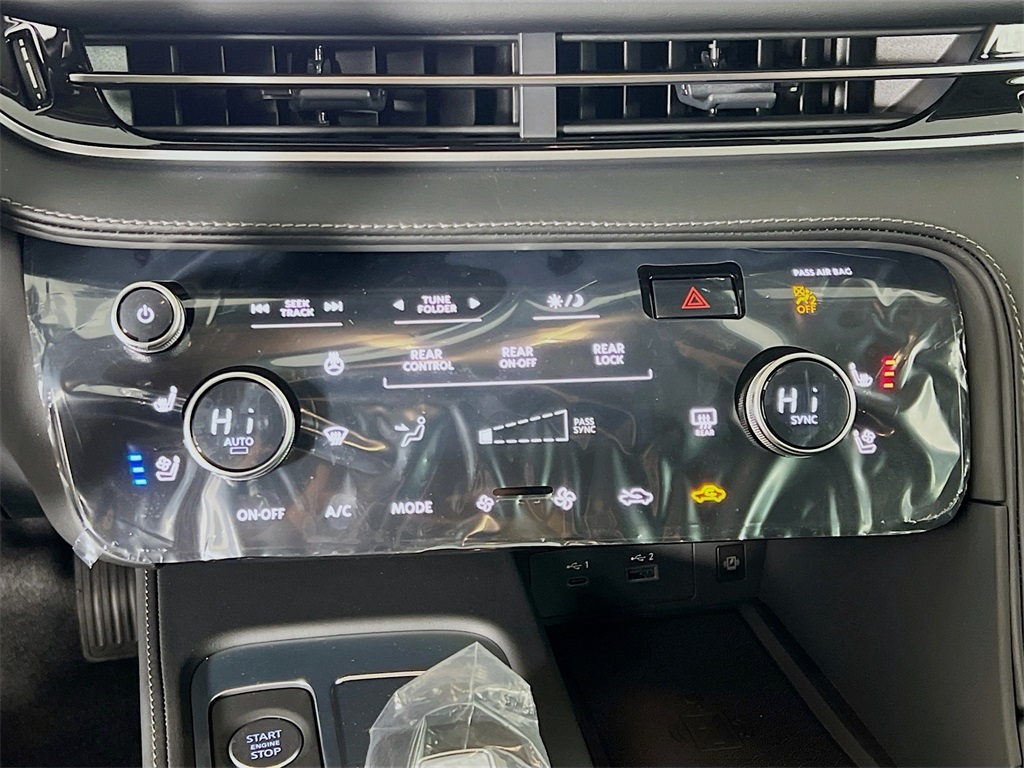 2025 Infiniti QX60 Luxe photo 15