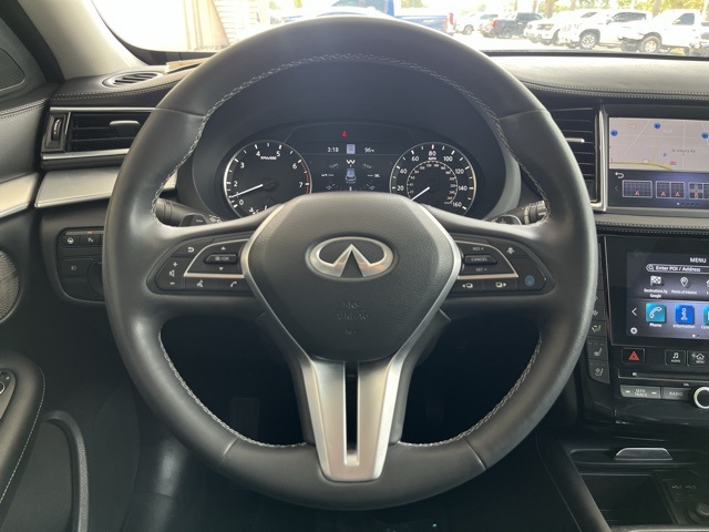 2022 Infiniti QX50 Essential photo 15
