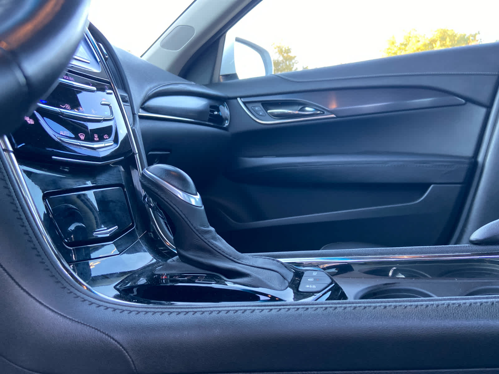 2018 Cadillac ATS Base photo 19