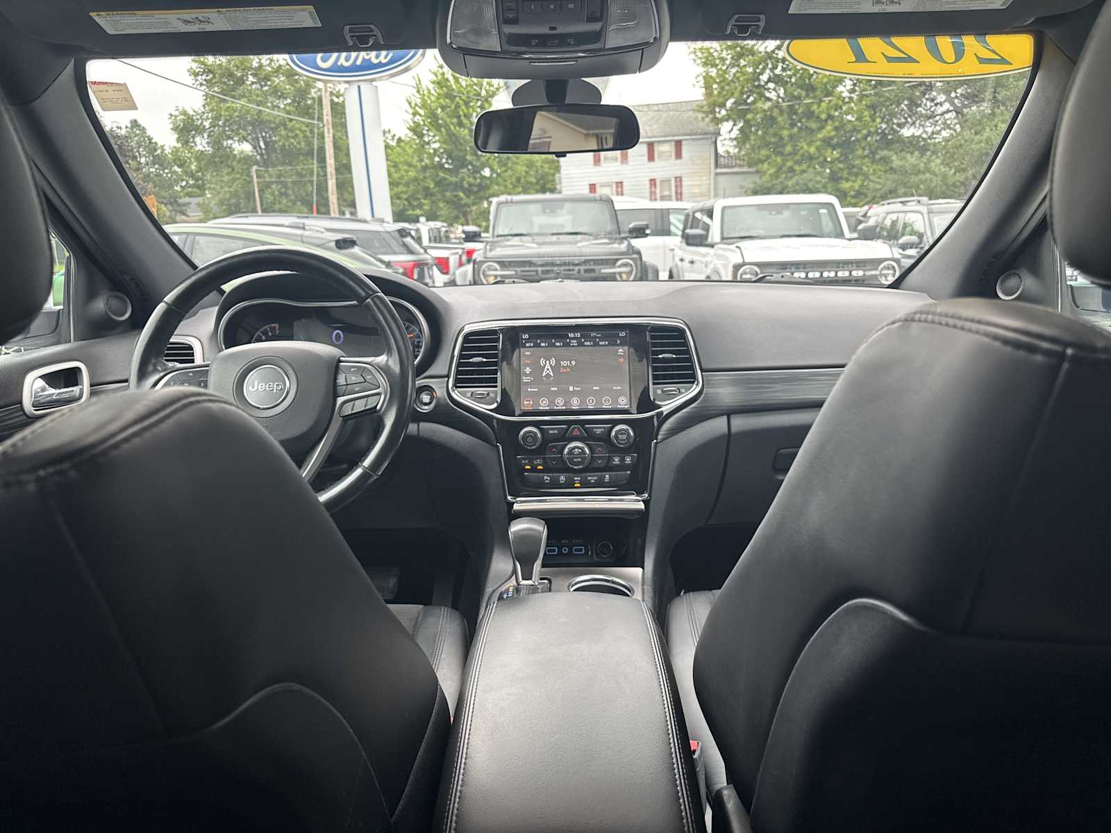 2021 Jeep Grand Cherokee Laredo X photo 21