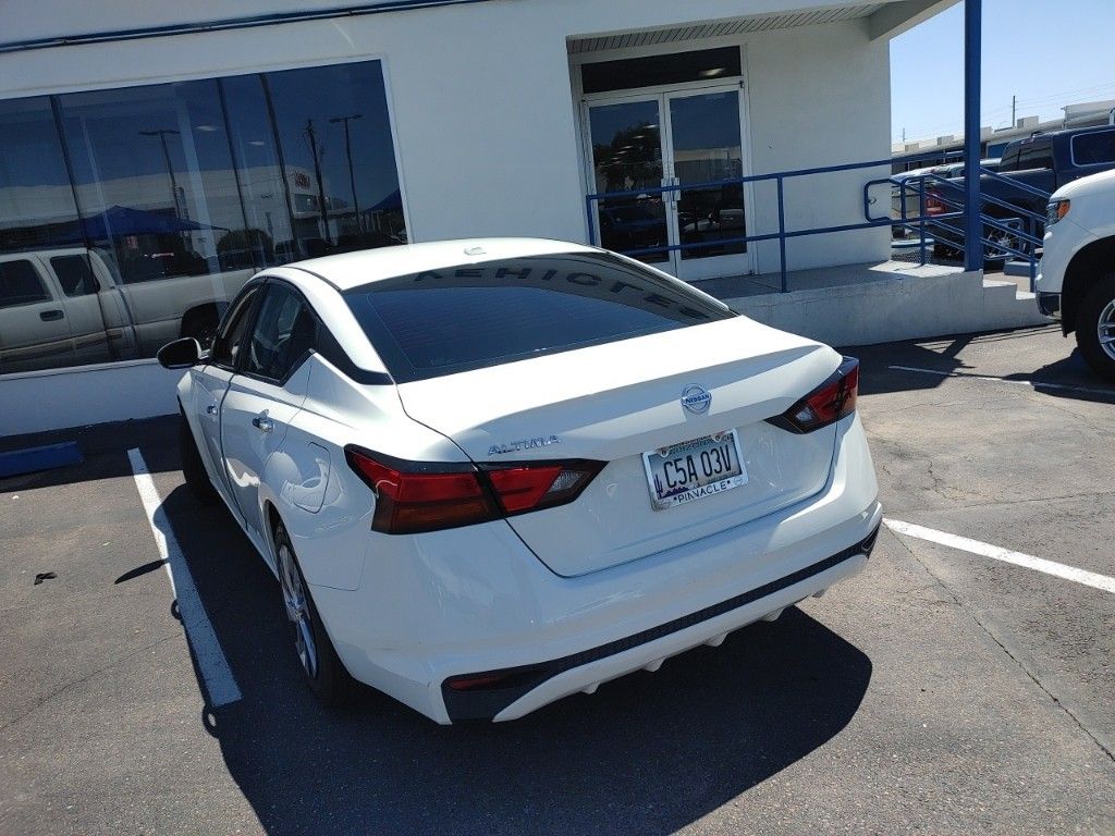 2020 Nissan Altima 2.5 S photo 8