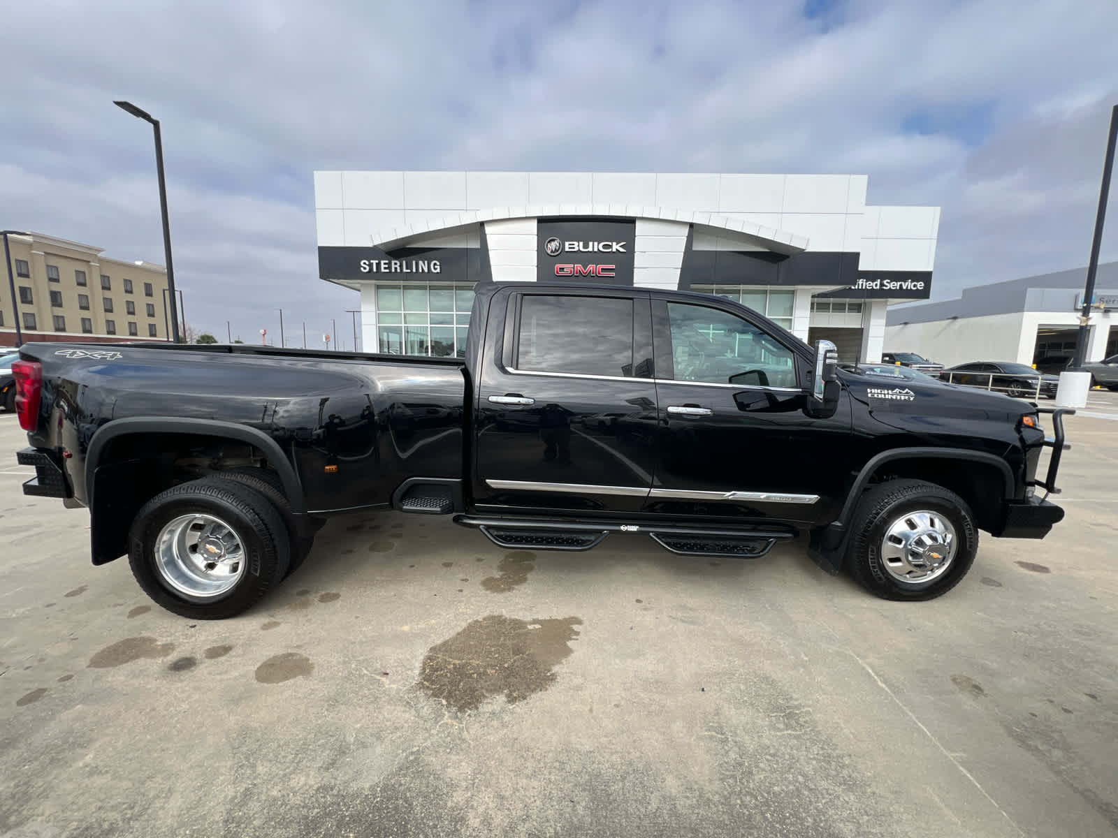 2024 Chevrolet Silverado 3500HD High Country's photo