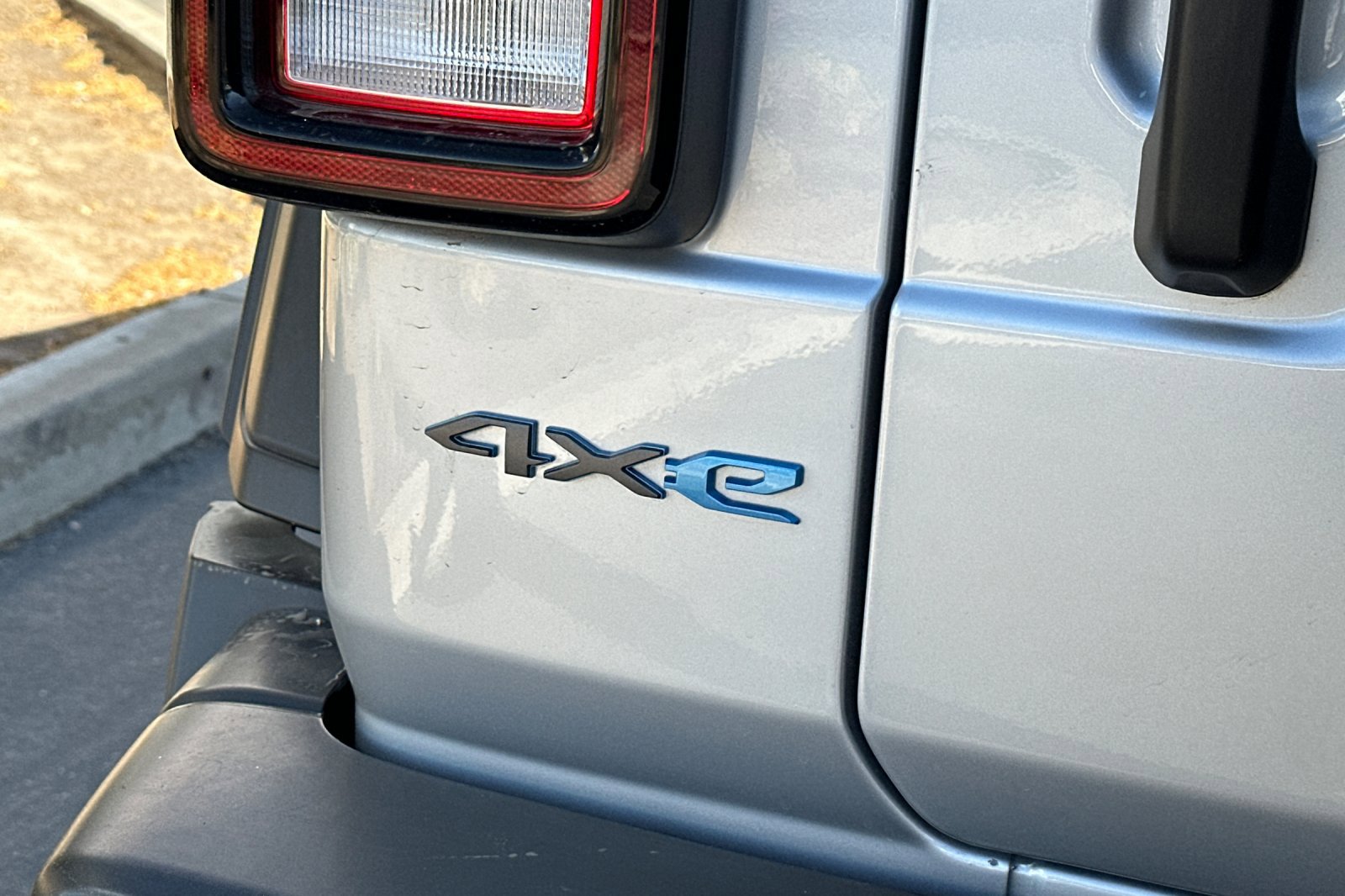 2023 Jeep Wrangler Base 4xe photo 26
