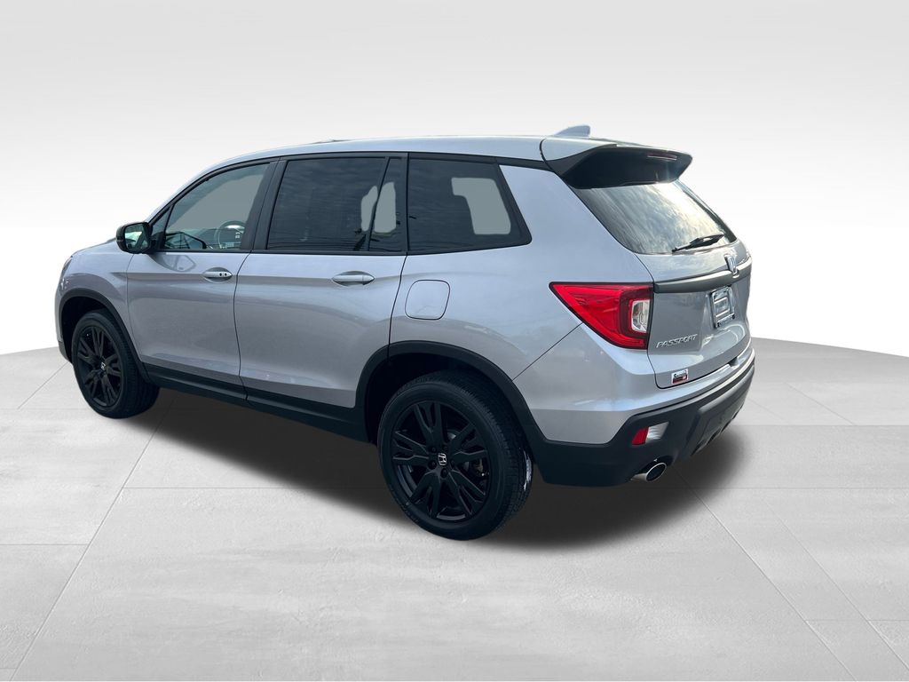 2021 Honda Passport Sport photo 3