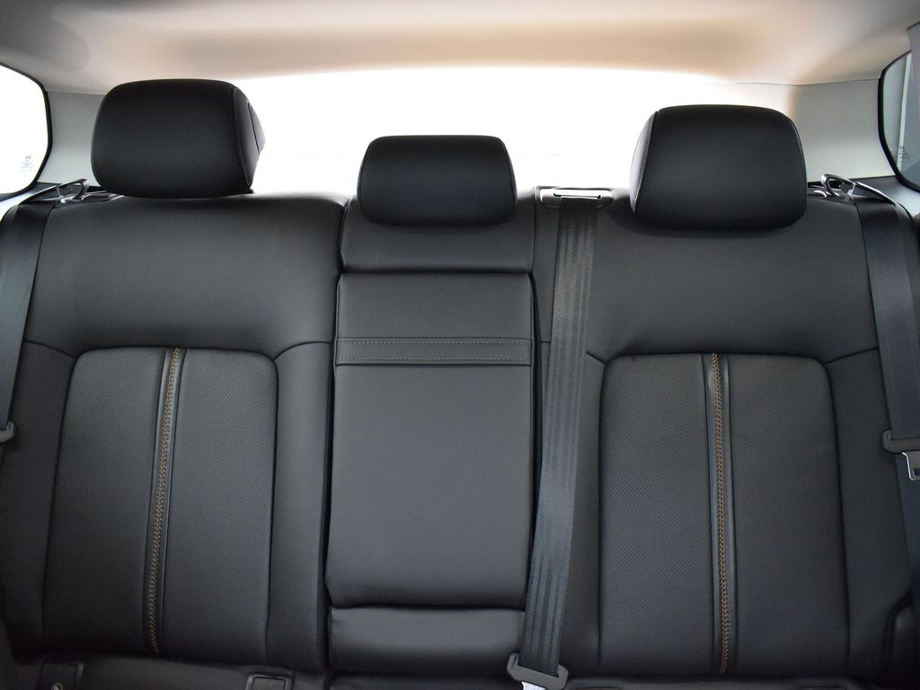 2025 Mazda CX-50 Premium photo 18