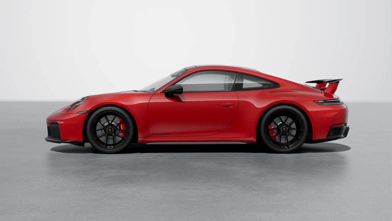 2026 Porsche 911 GTS photo 2