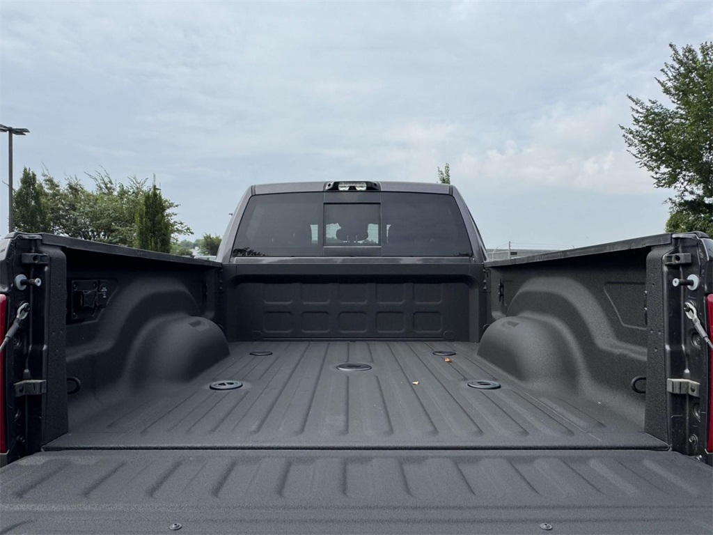 2025 Ram 2500 Big Horn photo 28