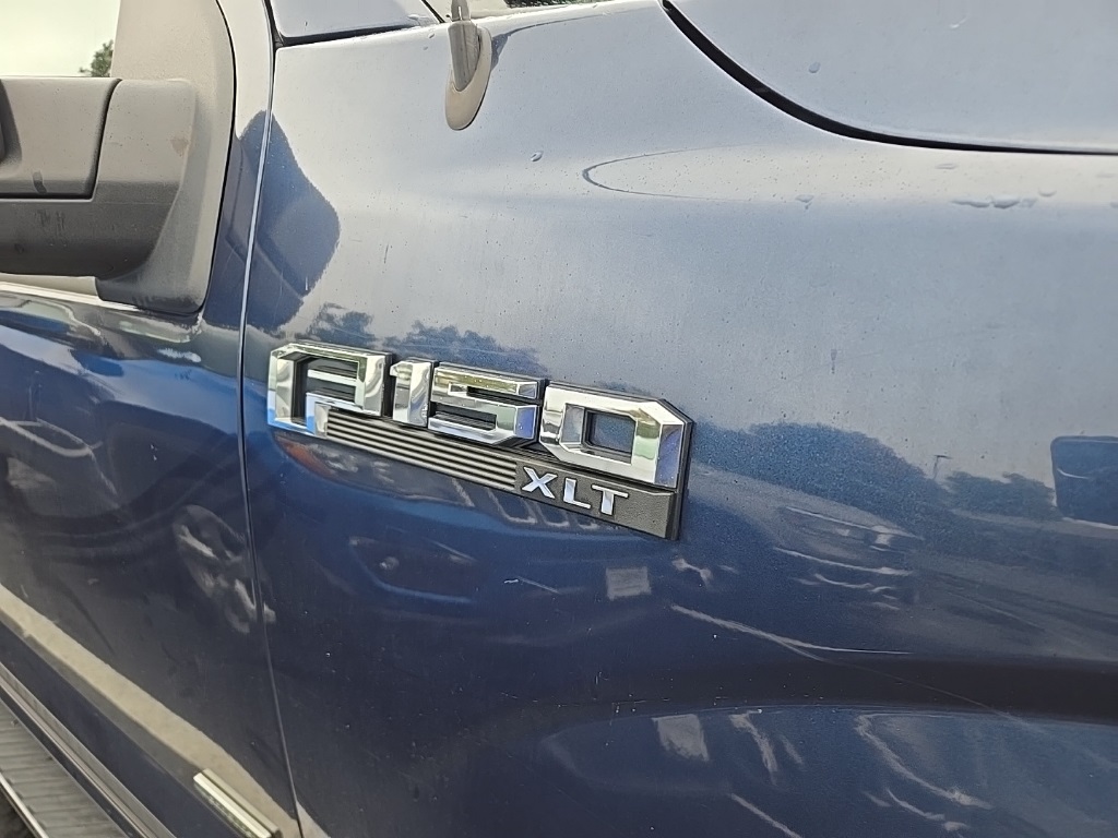 2016 Ford F-150 XLT photo 5